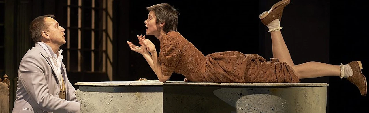 Постер Дикарка в Москве