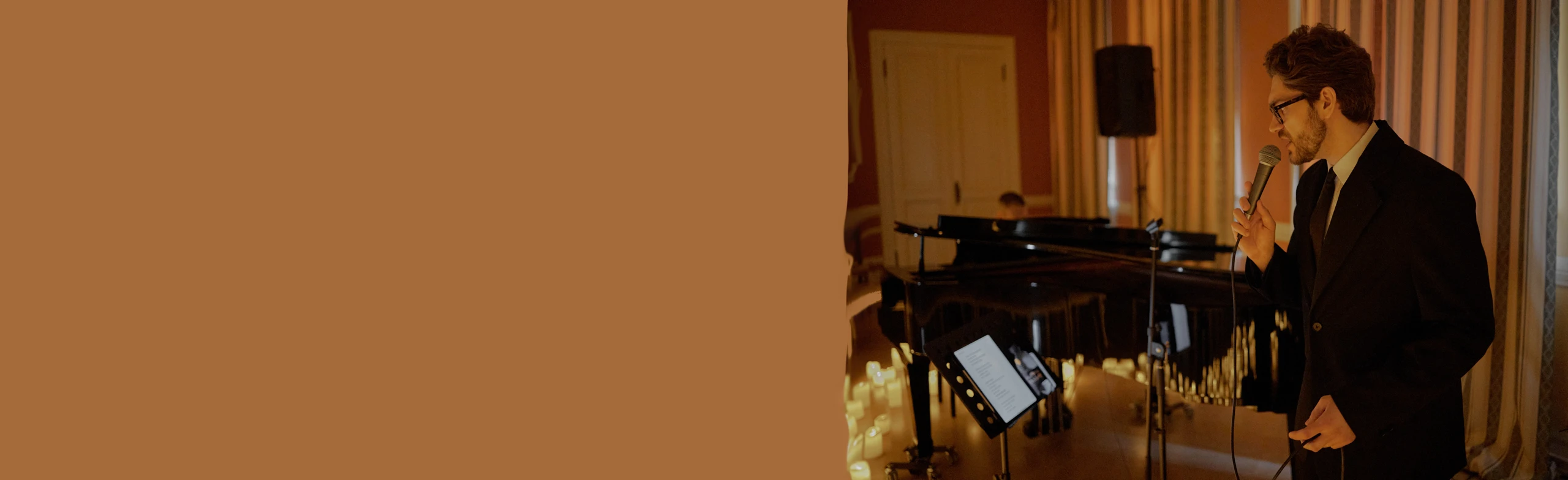 Постер Музыка в усадьбе. Фрэнк Синатра в сиянии тысячи свечей в Москве