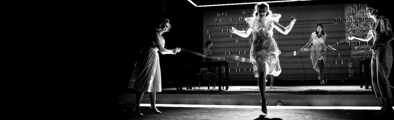 Постер Новаторы в Москве