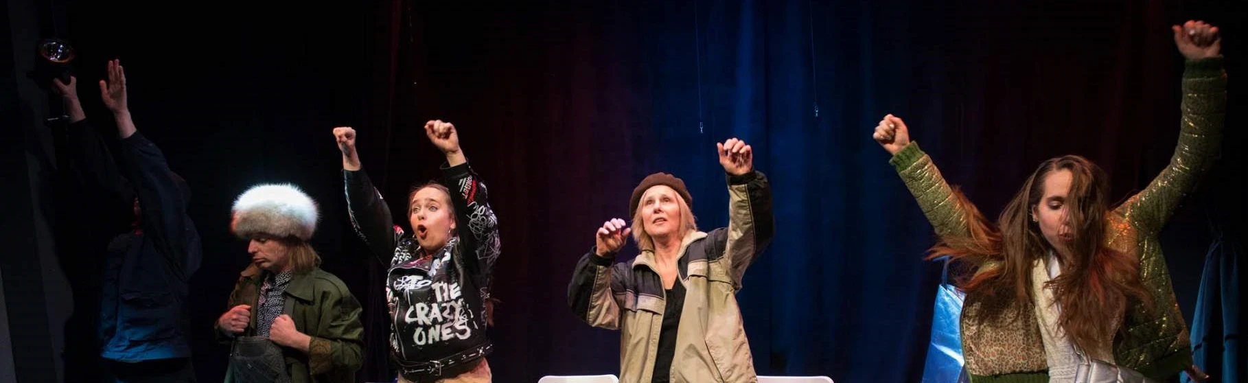 Постер Автобусный сезон в Москве