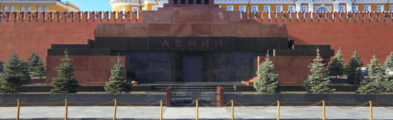 Постер Мавзолей Ленина: тайны Кремлевского некрополя в Москве