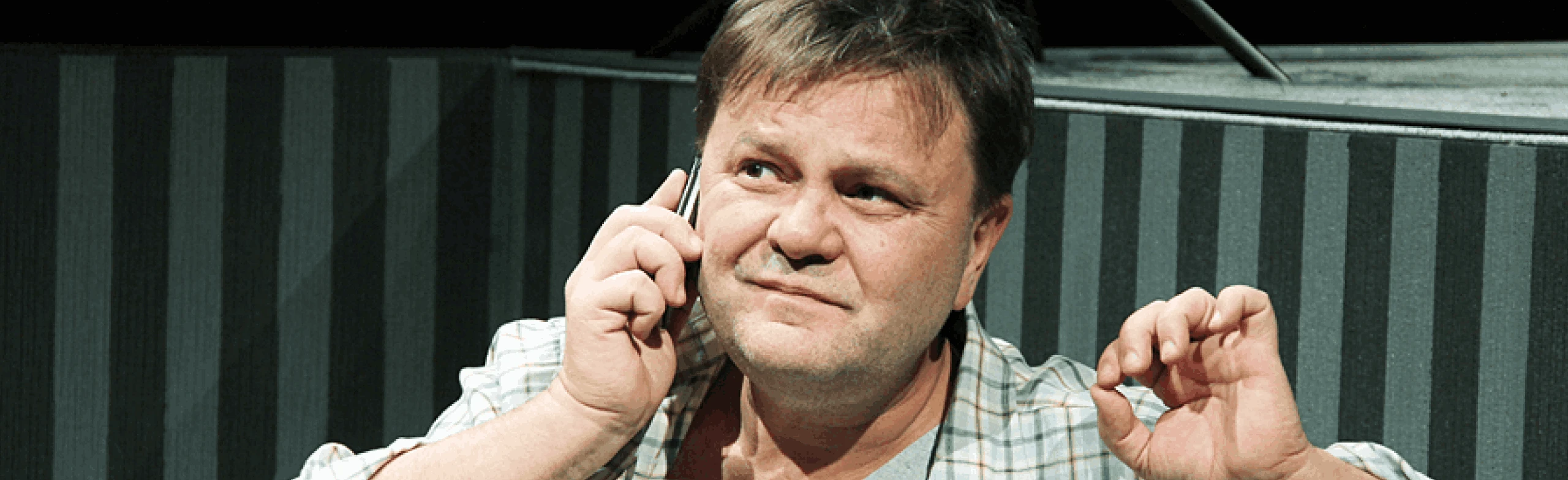 Постер Телефон доверия в Москве