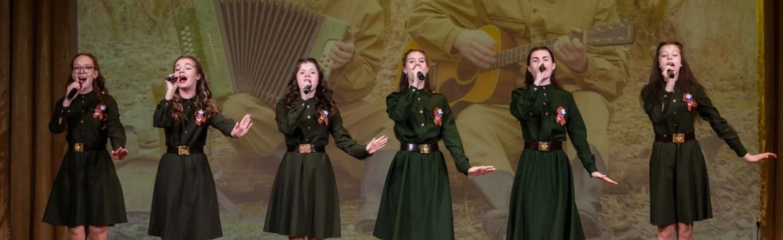 Постер Песни Победе. Патриотический концерт в Нижнем Новгороде