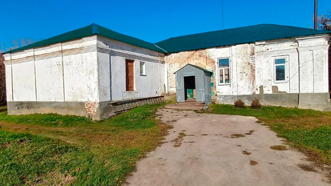 Постер Большемаресьевский дом культуры