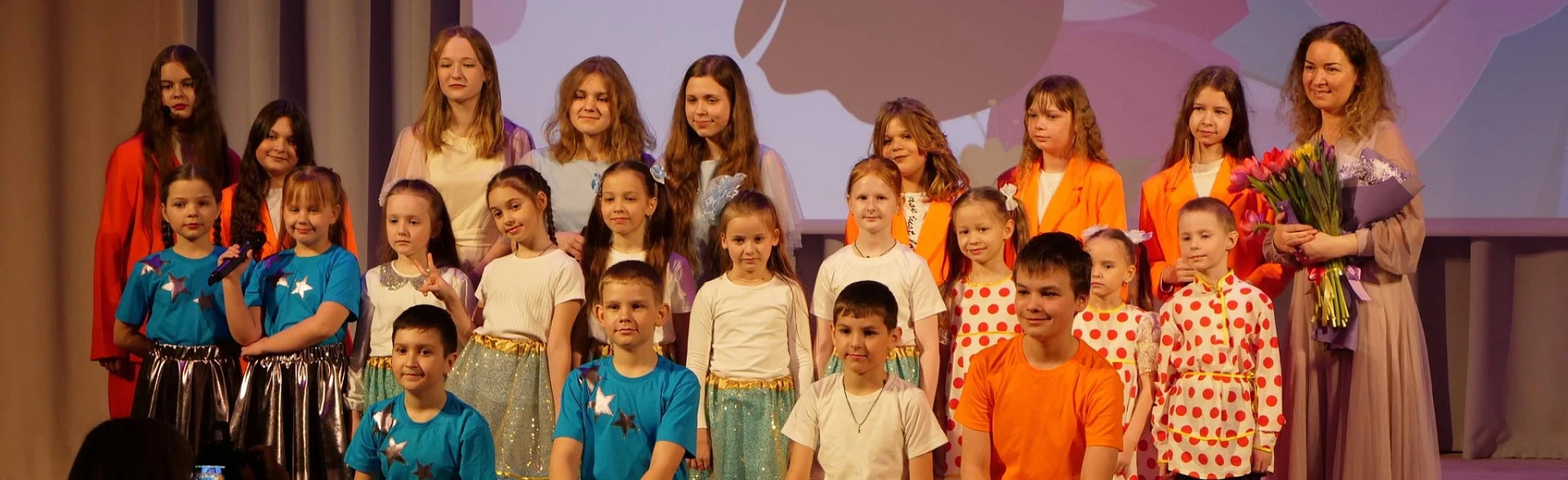 Постер Путешествие в детство. Спектакль в Нижнем Новгороде