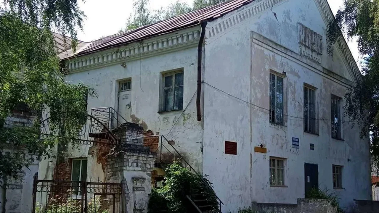 Постер Конезаводской сельский клуб