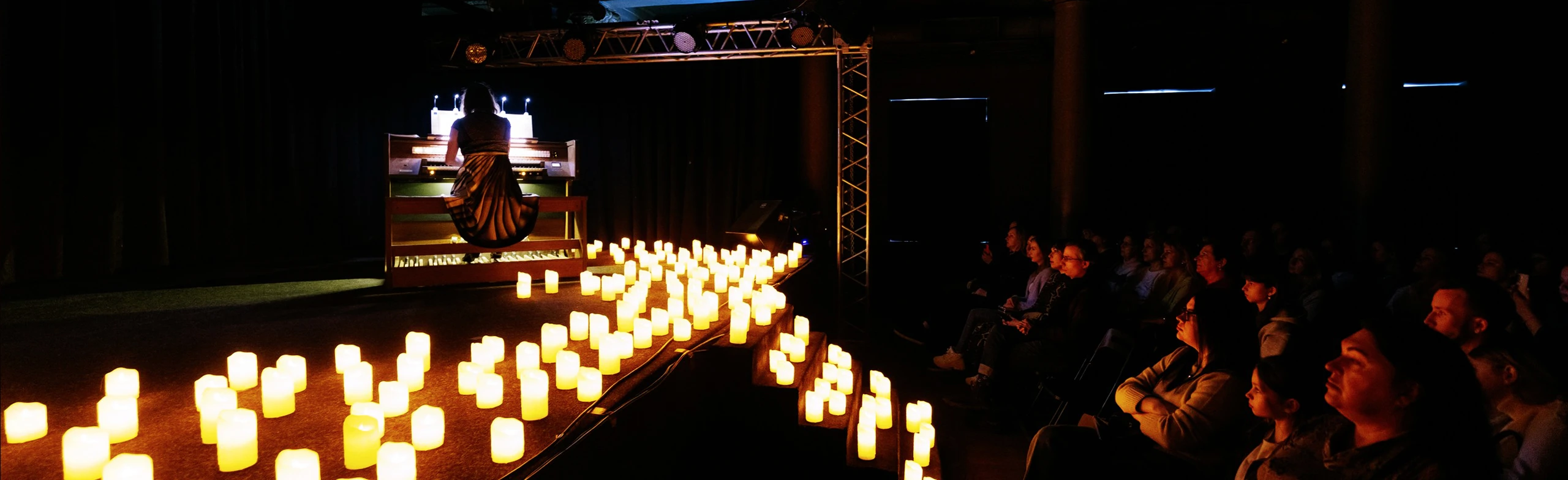 Постер Киномузыка при свечах. Органный концерт