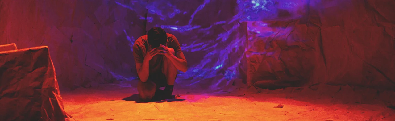 Постер Один в океане в Новосибирске