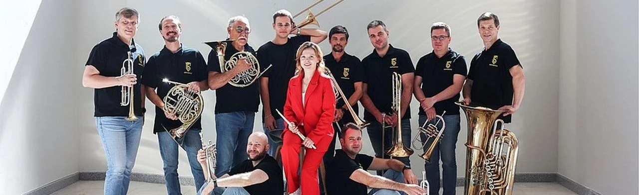 Постер Новый год с Сибирским брассом