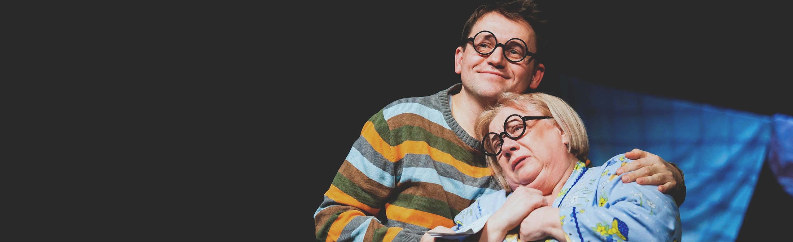 Постер Одинокий мужчина заурядной внешности желает познакомиться в Новосибирске