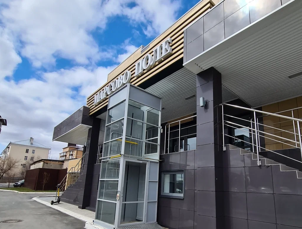 Постер Арена Марсово поле