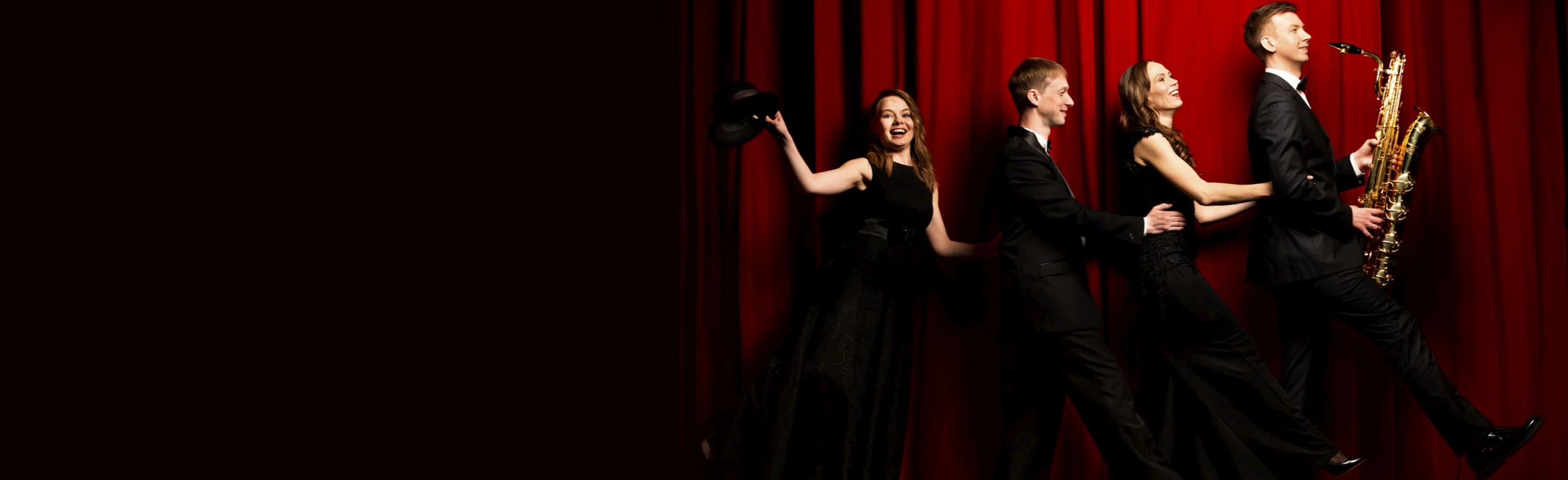 Постер Сквозь пространство и время в Перми