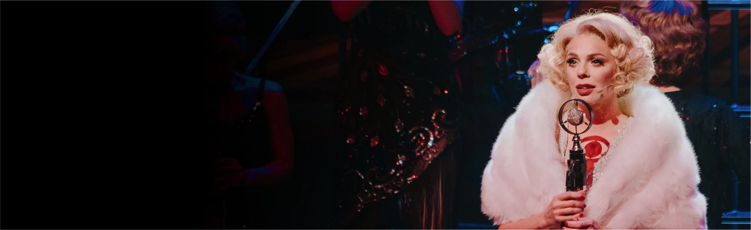 Постер В джазе только девушки