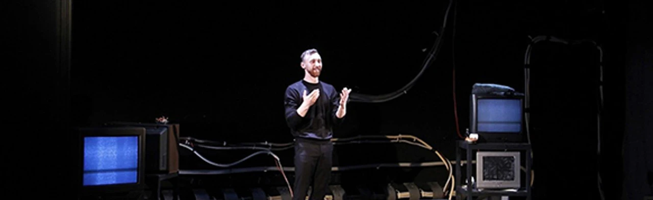 Постер Телефонный  разговор в Пензе