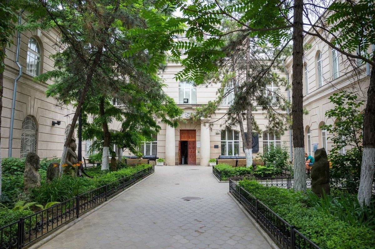 Постер Ростовский областной музей краеведения