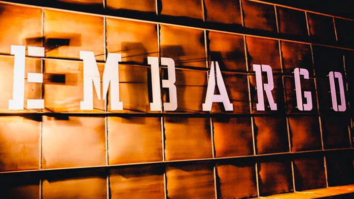 Постер Embargo Villa