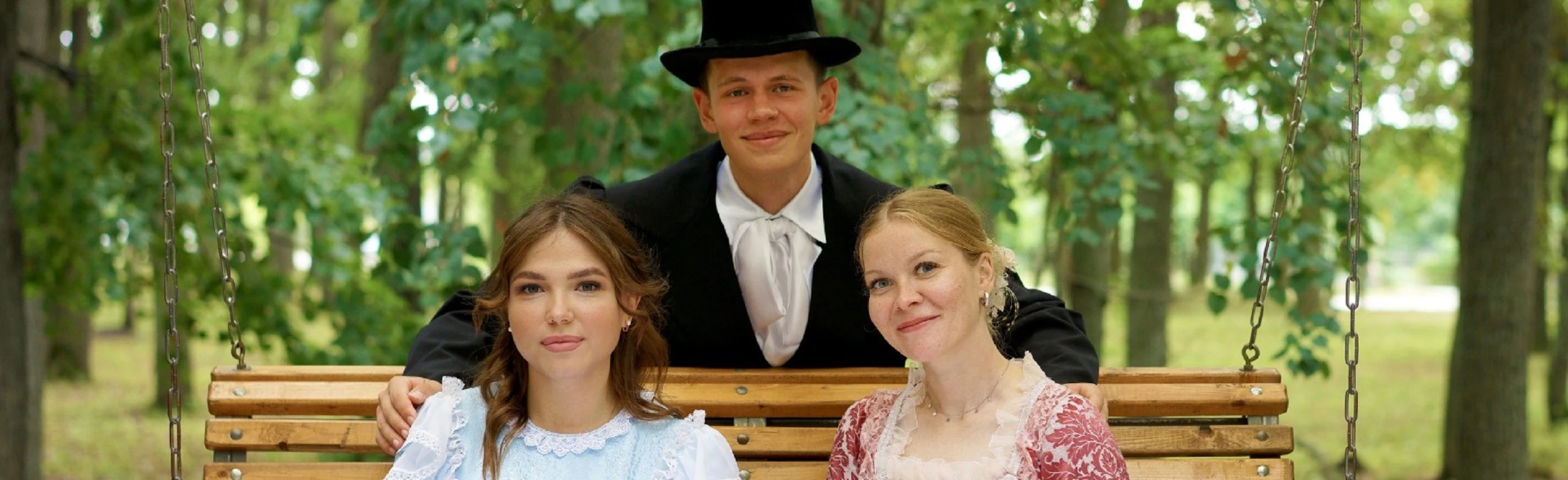 Постер Литературная гостиная "Настроение": пространство для души и разума в Саранске