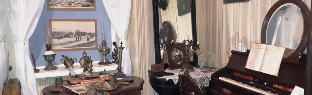 Постер Найди и узнай. Квест в Саратове