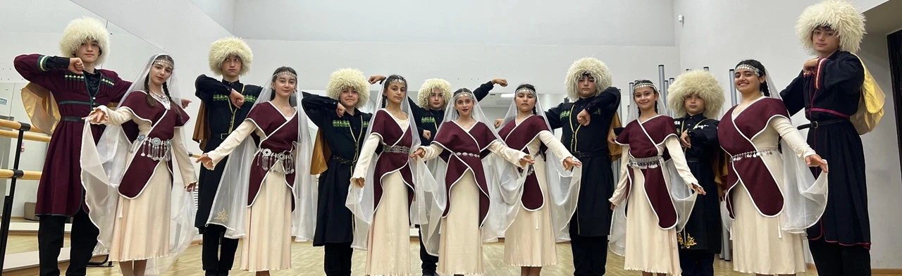 Постер Концерт «Танцуй и пой Кавказ»