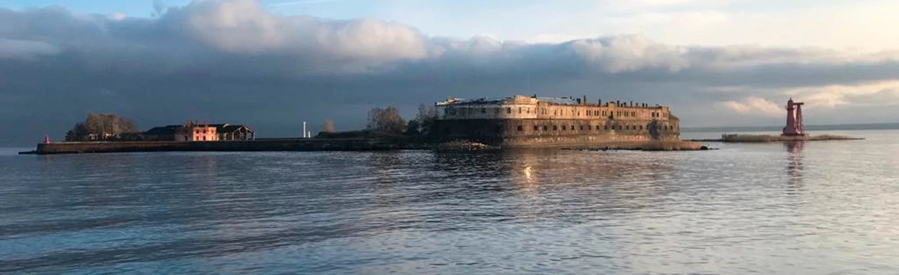 Постер Кронштадт (Морской собор и морская прогулка) в Санкт-Петербурге