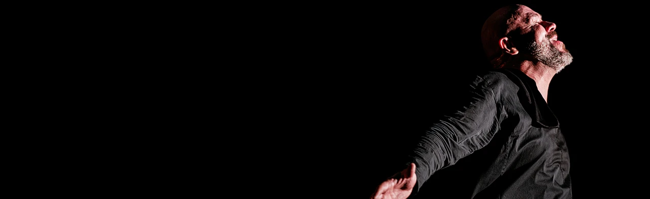 Постер Максим Аверин "Расправь крылья"