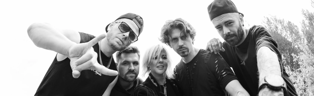 Постер Lori! Lori!