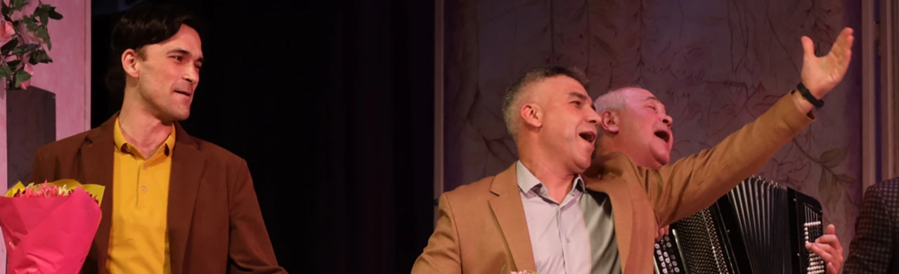 Постер Всё только начинается в Уфе