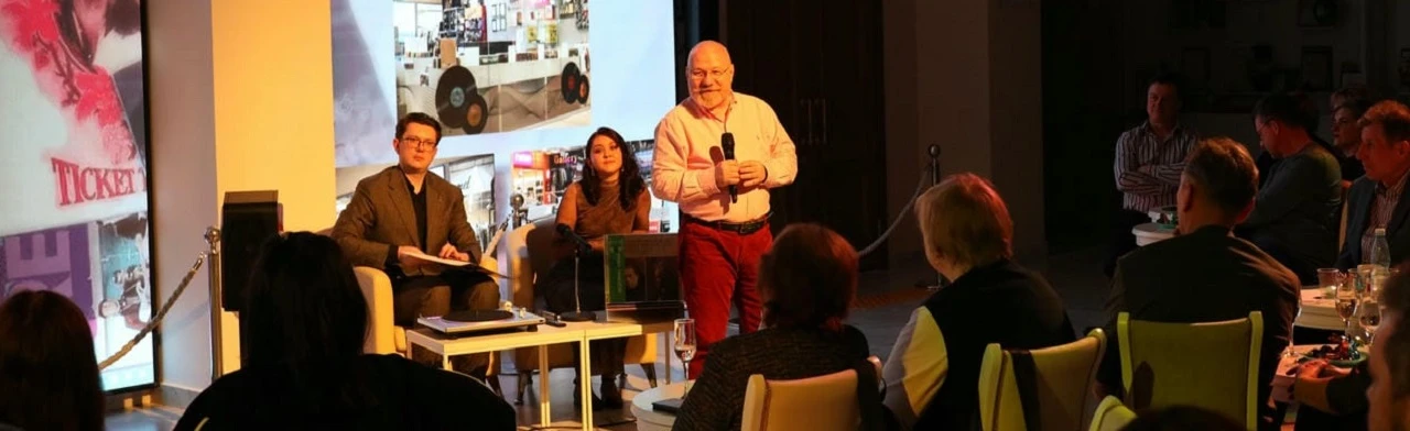 Постер Зрительский клуб: Музыкальная гостиная в Ульяновске