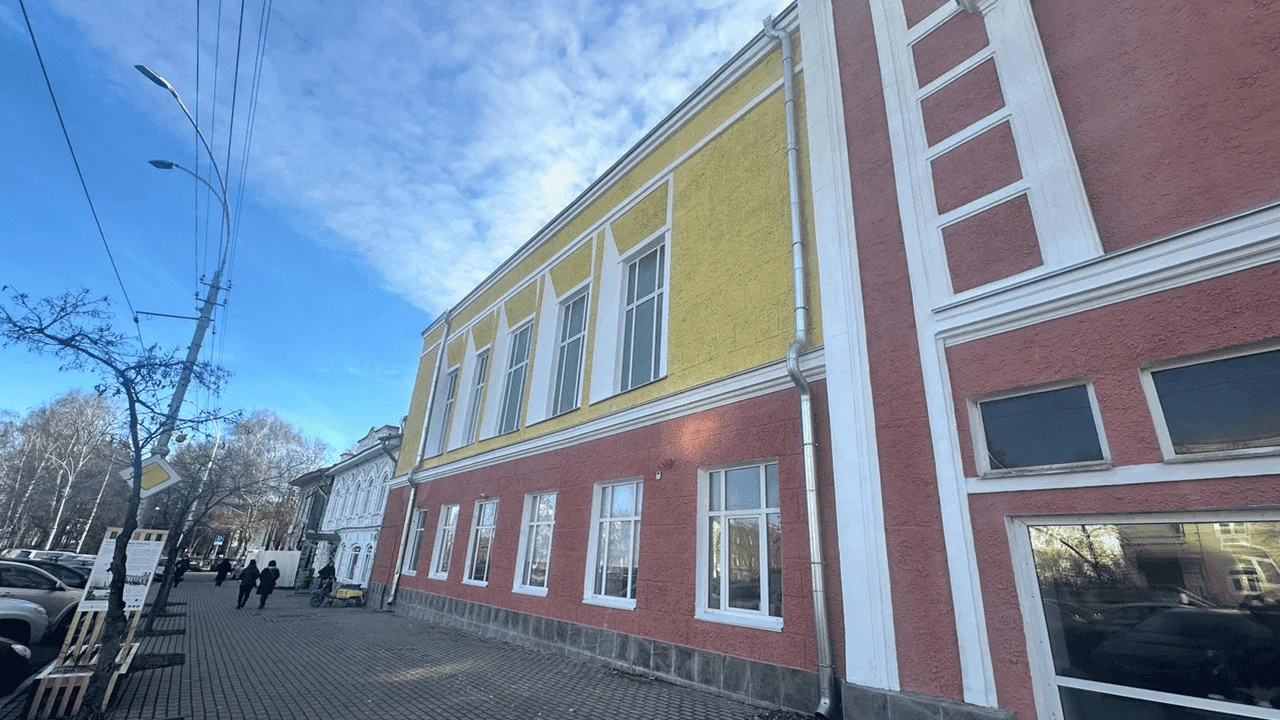 Постер площадки Креативное пространство "Салют, молодежь!"