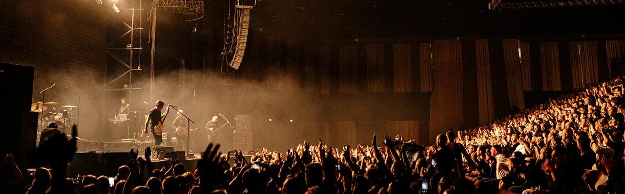 Постер МТС Live Холл