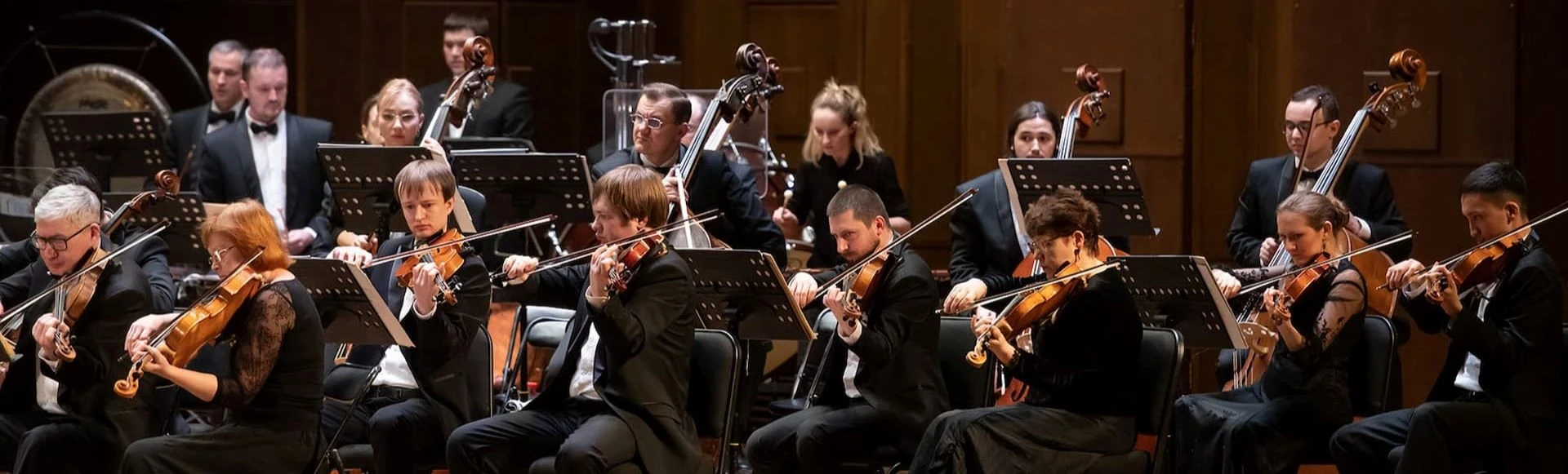 Постер Шоу саундтреков-Россия VS Hollywood с ACO-оркестром в Воронеже