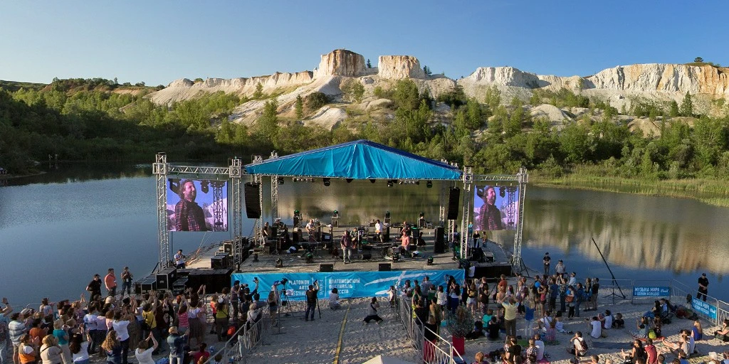 Постер Парк Белый колодец