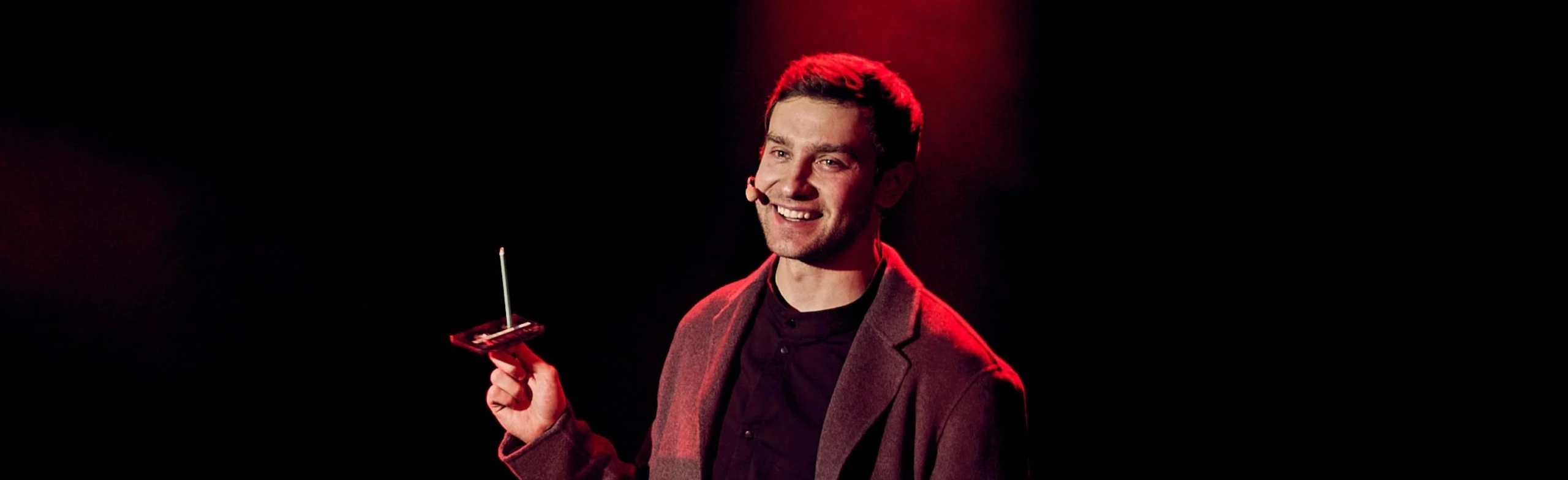 Постер Поэтический вечер Ильи Ильиных: Без компромиссов в Ярославле